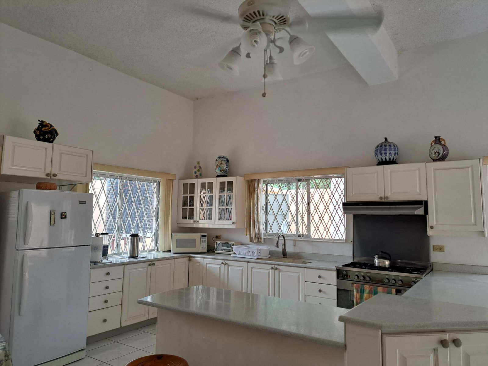 Spacious-4-Bedroom-Family-Home-for-Sale-in-Glenmuir-Clarendon Second image of 42 Changs Avenue in May Pen, Clarendon, Jamaica - property is For Sale