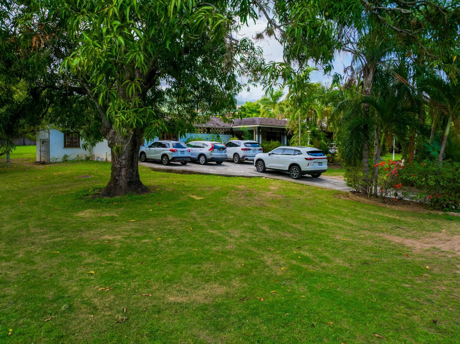 Twelfth image of 26 Earls Court in Kingston 8, St. Andrew, Jamaica - property is For Rent
