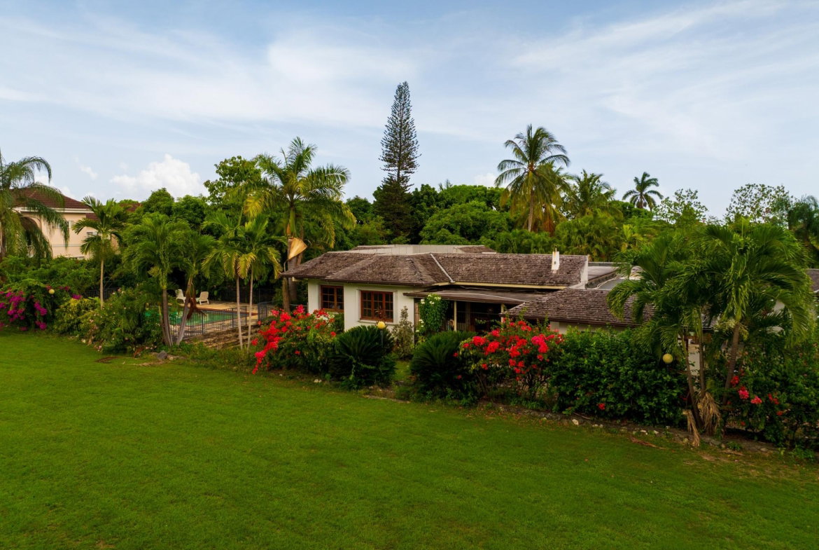 First image of 26 Earls Court in Kingston 8, St. Andrew, Jamaica - property is For Rent