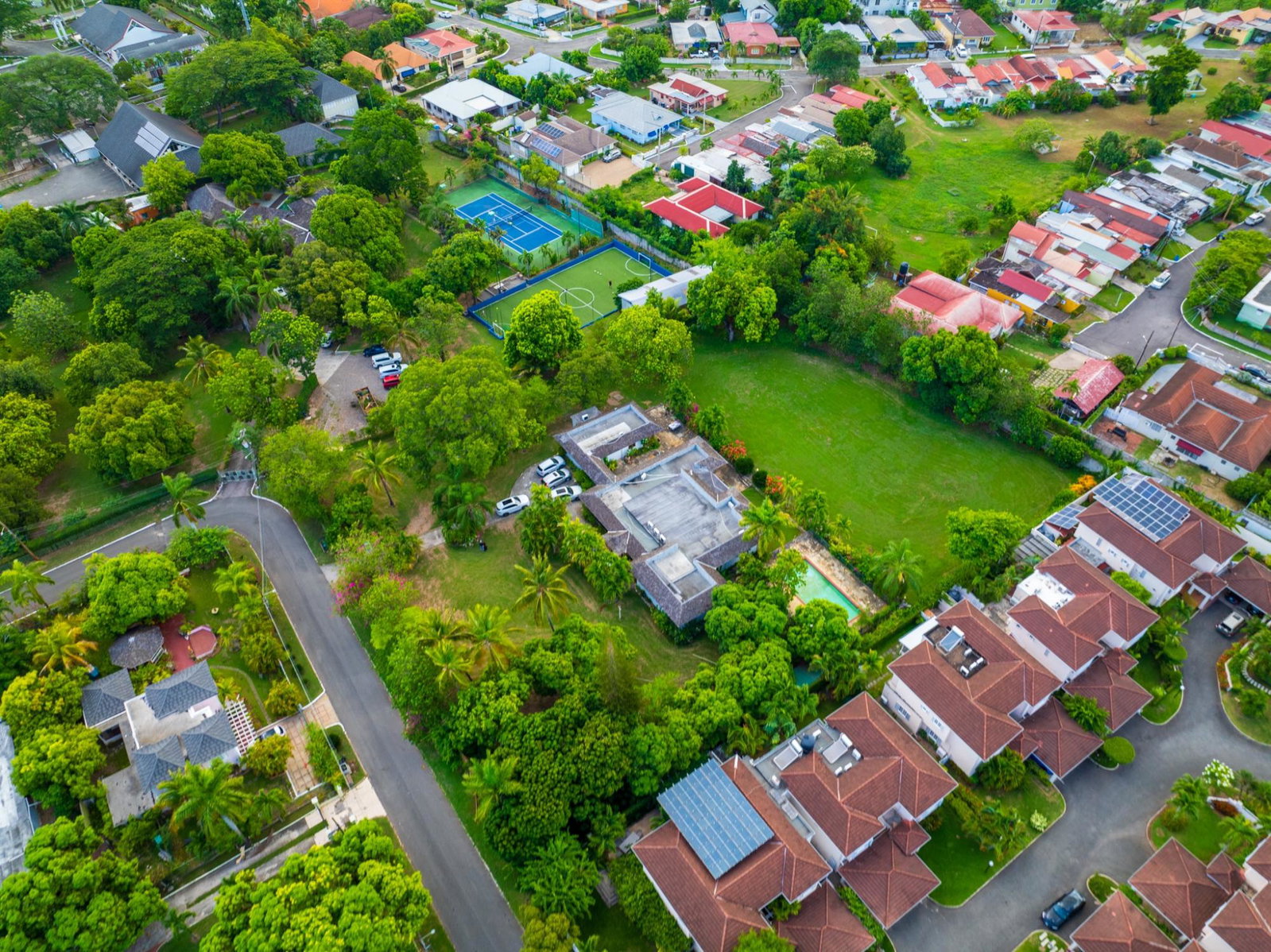 Fourth image of 26 Earls Court in Kingston 8, St. Andrew, Jamaica - property is For Rent