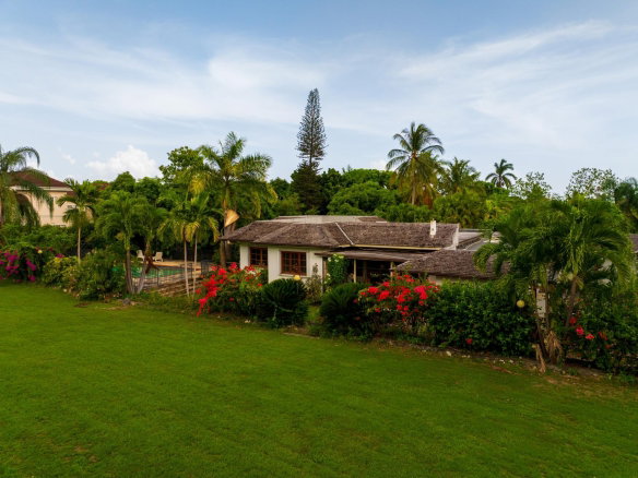 First image of 26 Earls Court in Kingston 8, St. Andrew, Jamaica - property is For Rent