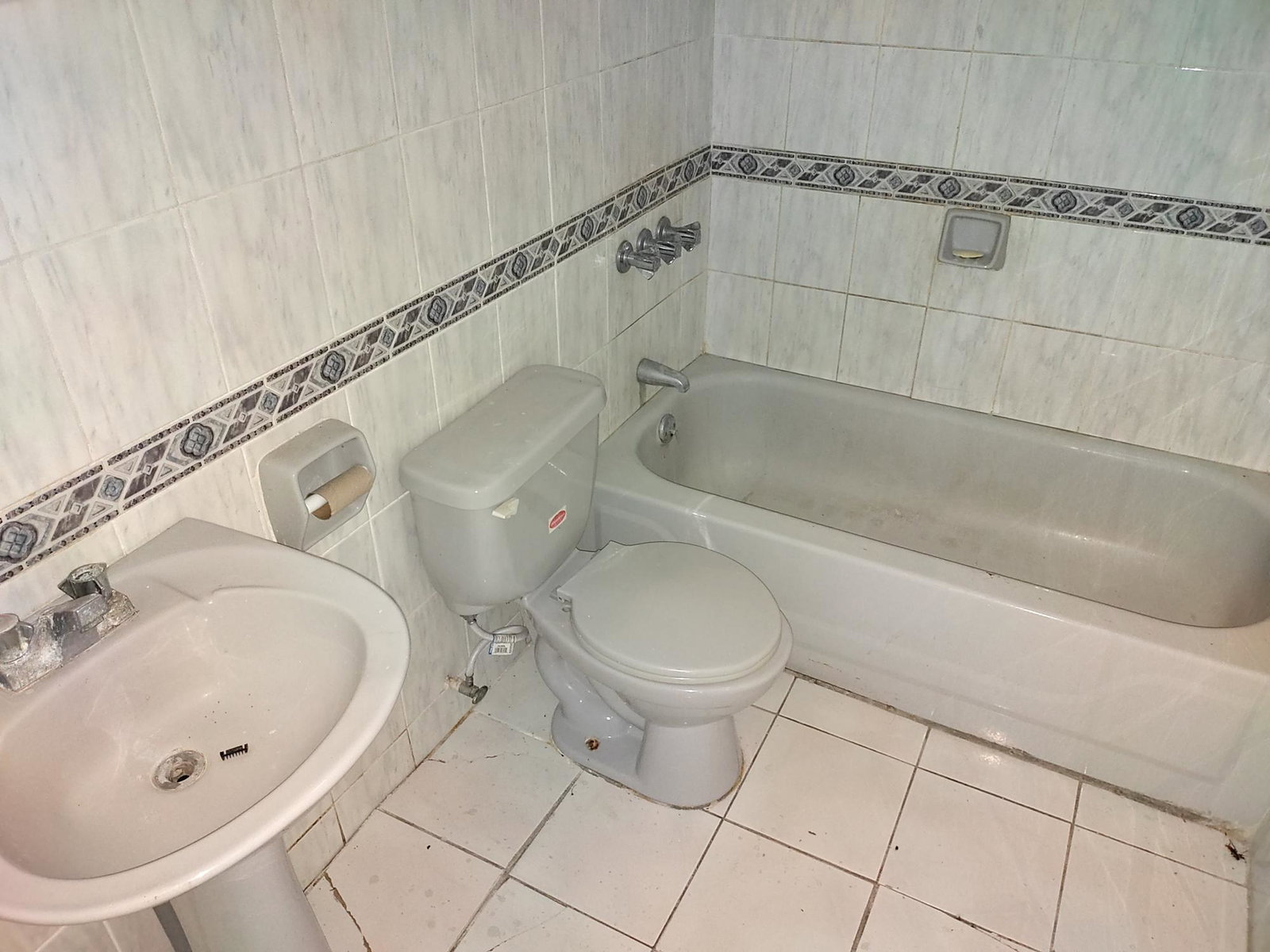 Sixteenth image of Yvette Crescent in Edgewater, St. Catherine, Jamaica - property is For Sale