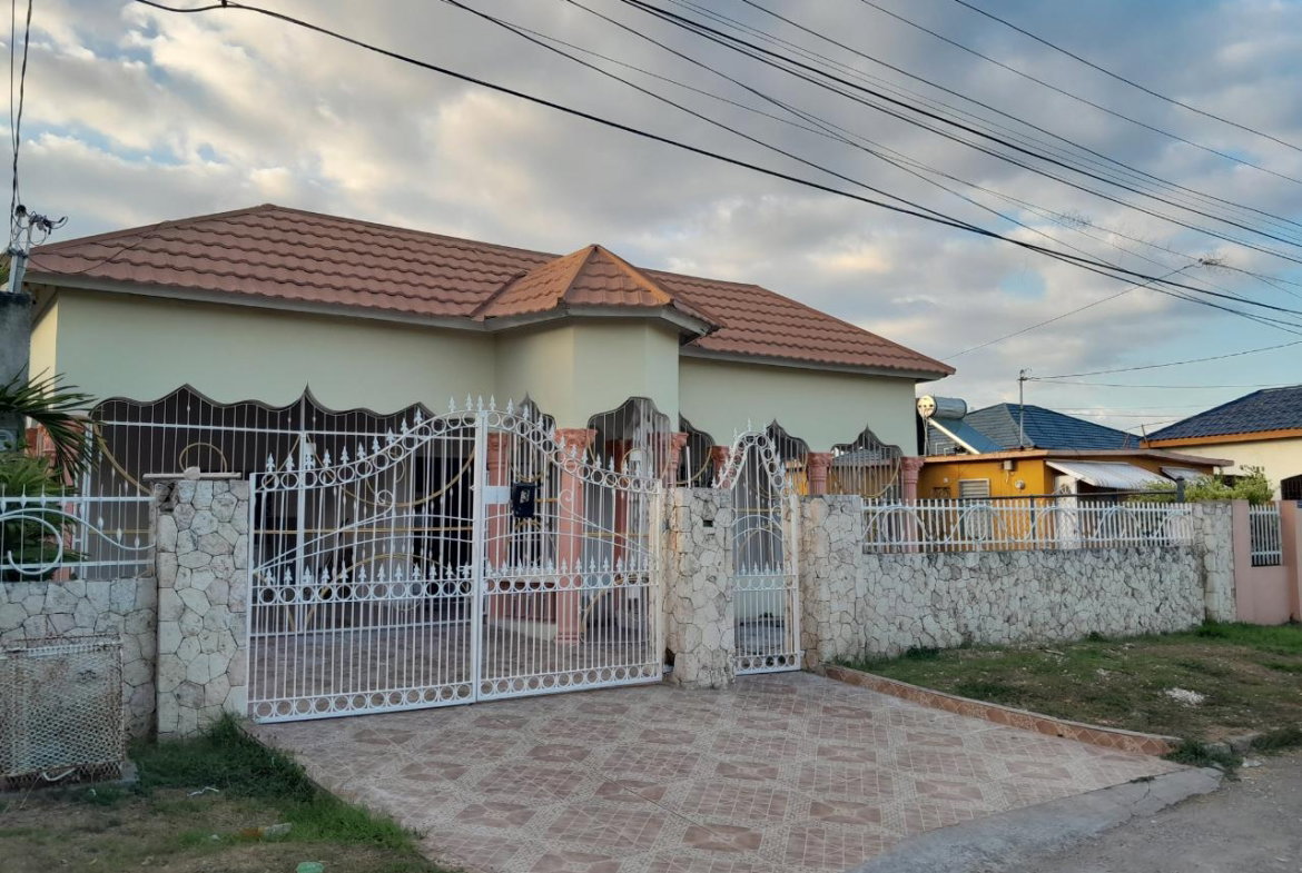First image of 3 Lorraine Avenue in Spanish Town, St. Catherine, Jamaica - property is For Rent