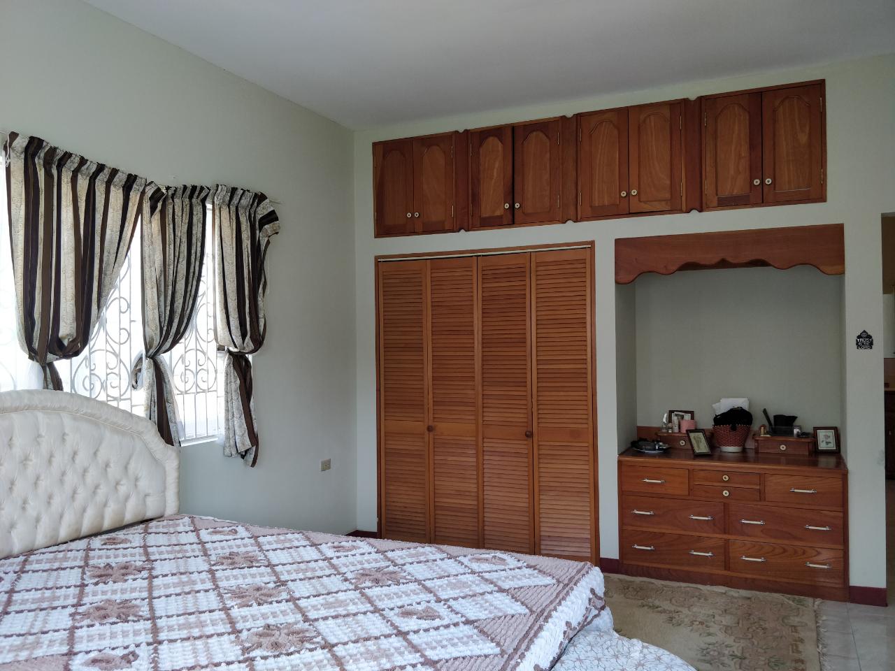 Twelfth image of Fairfield Drive in May Pen, Clarendon, Jamaica - property is For Sale