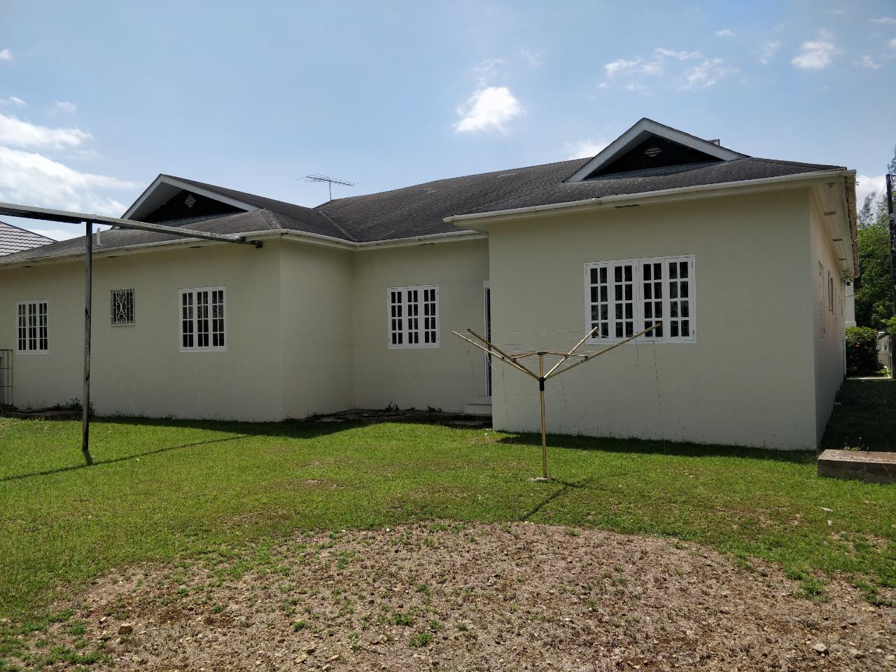 Nineteenth image of Fairfield Drive in May Pen, Clarendon, Jamaica - property is For Sale