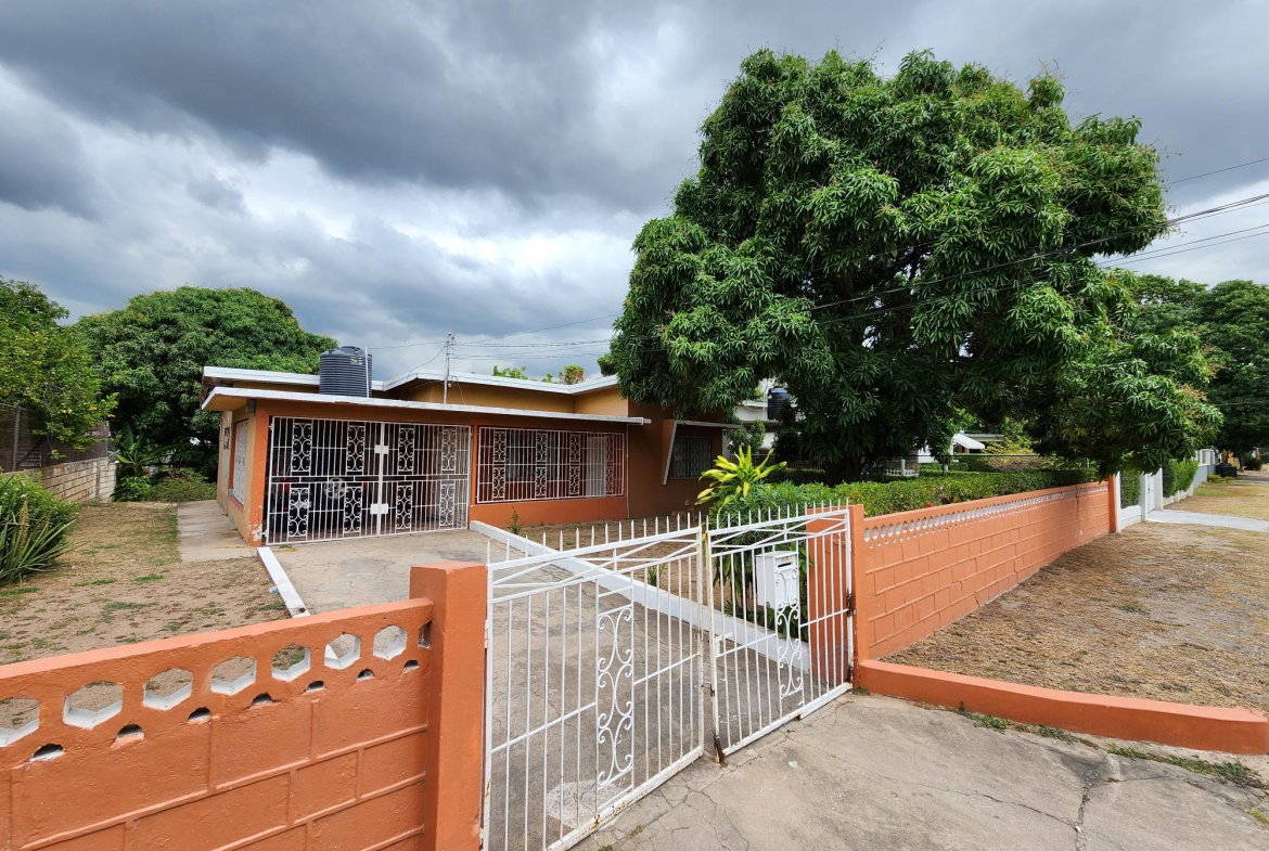 First image of 43 Toronto Avenue in Kingston 10, St. Andrew, Jamaica - property is For Sale