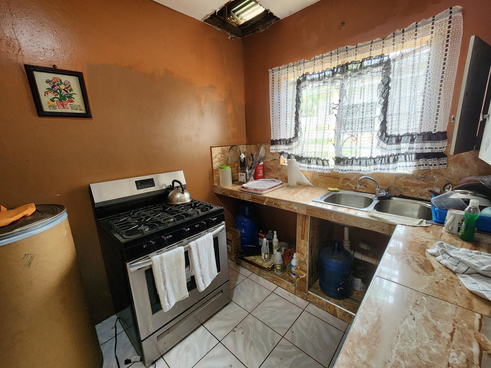 Nineteenth image of 43 Toronto Avenue in Kingston 10, St. Andrew, Jamaica - property is For Sale