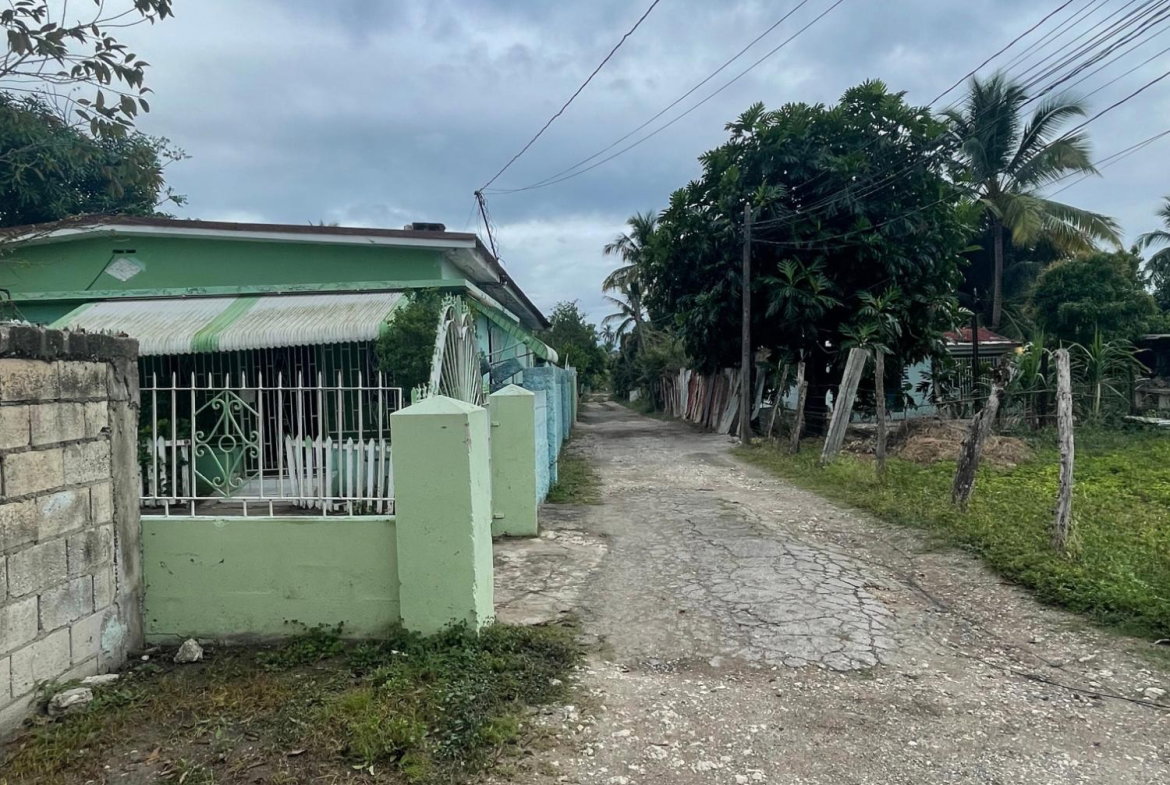 Twelfth image of Main Road, Old Harbour in Old Harbour, St. Catherine, Jamaica - property is For Sale