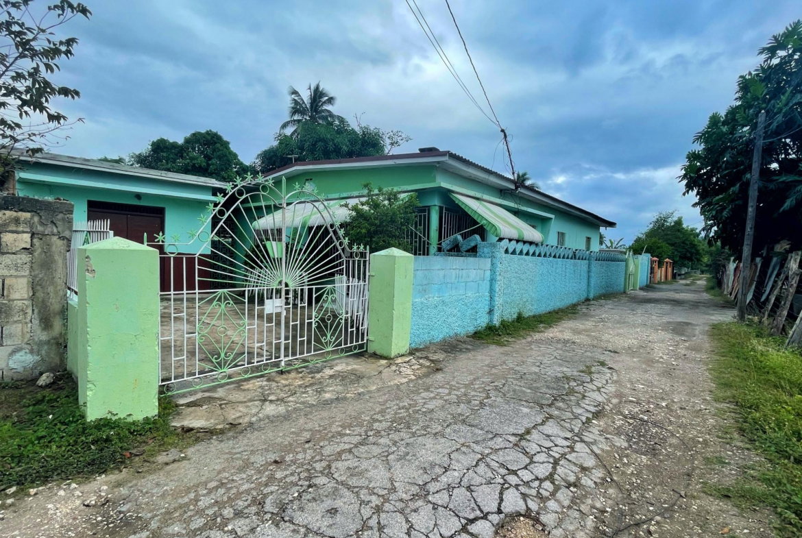 First image of Main Road, Old Harbour in Old Harbour, St. Catherine, Jamaica - property is For Sale
