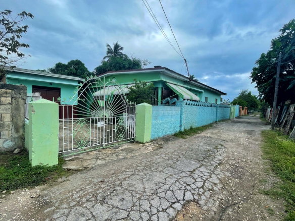 First image of Main Road, Old Harbour in Old Harbour, St. Catherine, Jamaica - property is For Sale