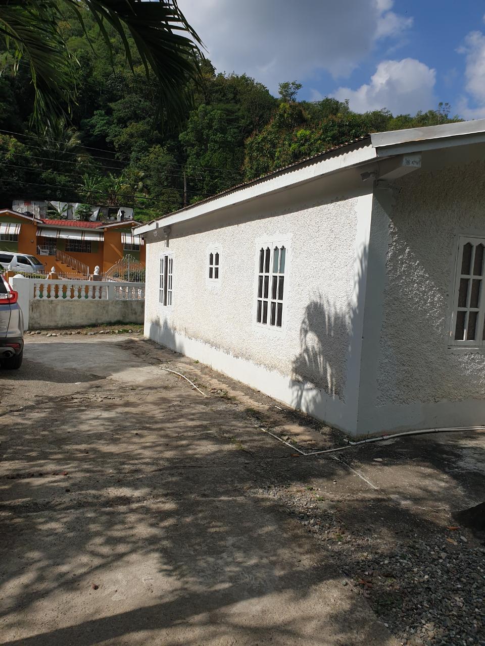 Spacious-4-Bedroom-House-for-Sale-in-Smithfield-St.-Thomas-Jamaica Seventh image of Smithfield, Llandewey P.o in Llandewey, St. Thomas, Jamaica - property is For Sale