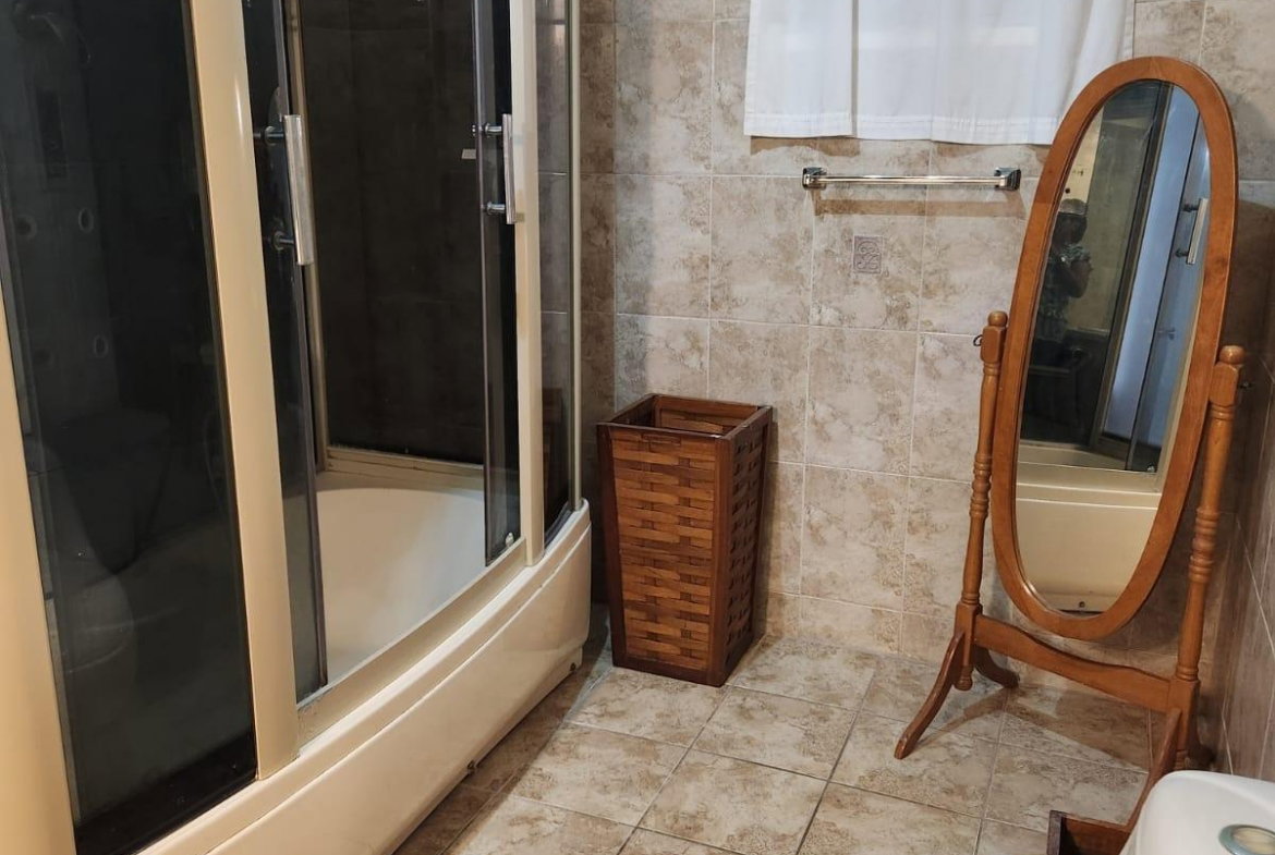 Fifteenth image of 12 Ravinia Terrace Kingston in Kingston 6, St. Andrew, Jamaica - property is For Rent