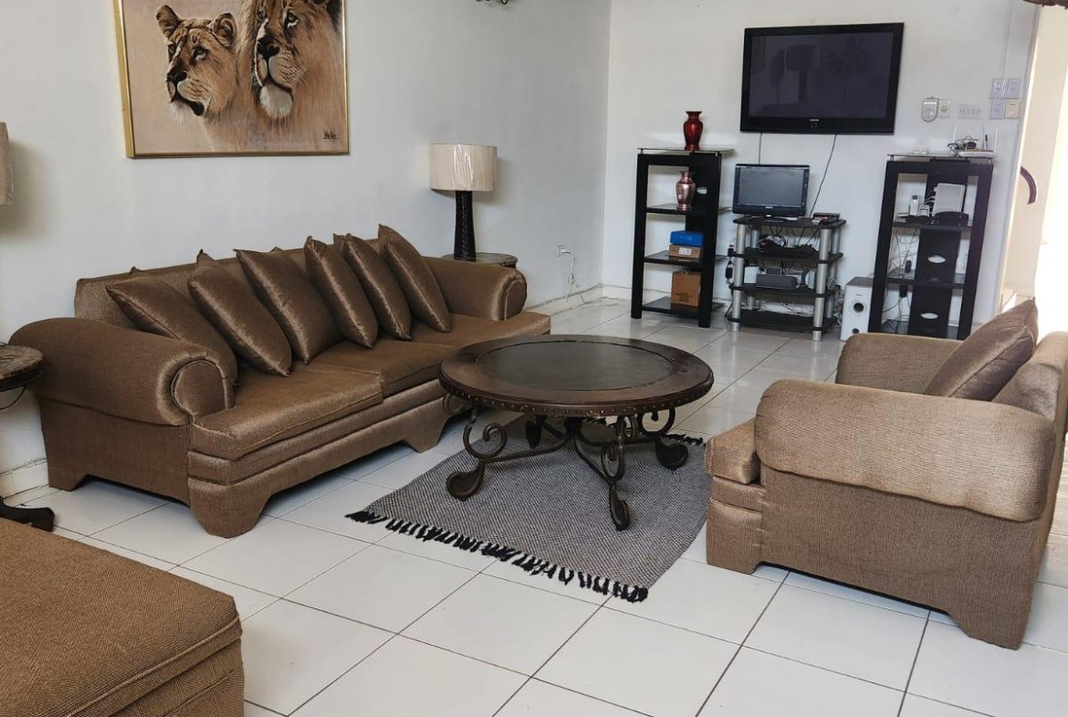 Third image of 12 Ravinia Terrace Kingston in Kingston 6, St. Andrew, Jamaica - property is For Rent