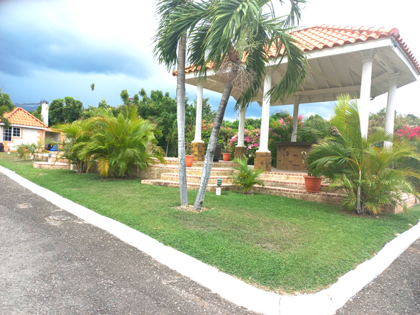 Seventh image of 3-2 Tyndhurst Avenue in Kingston 6, St. Andrew, Jamaica - property is For Sale