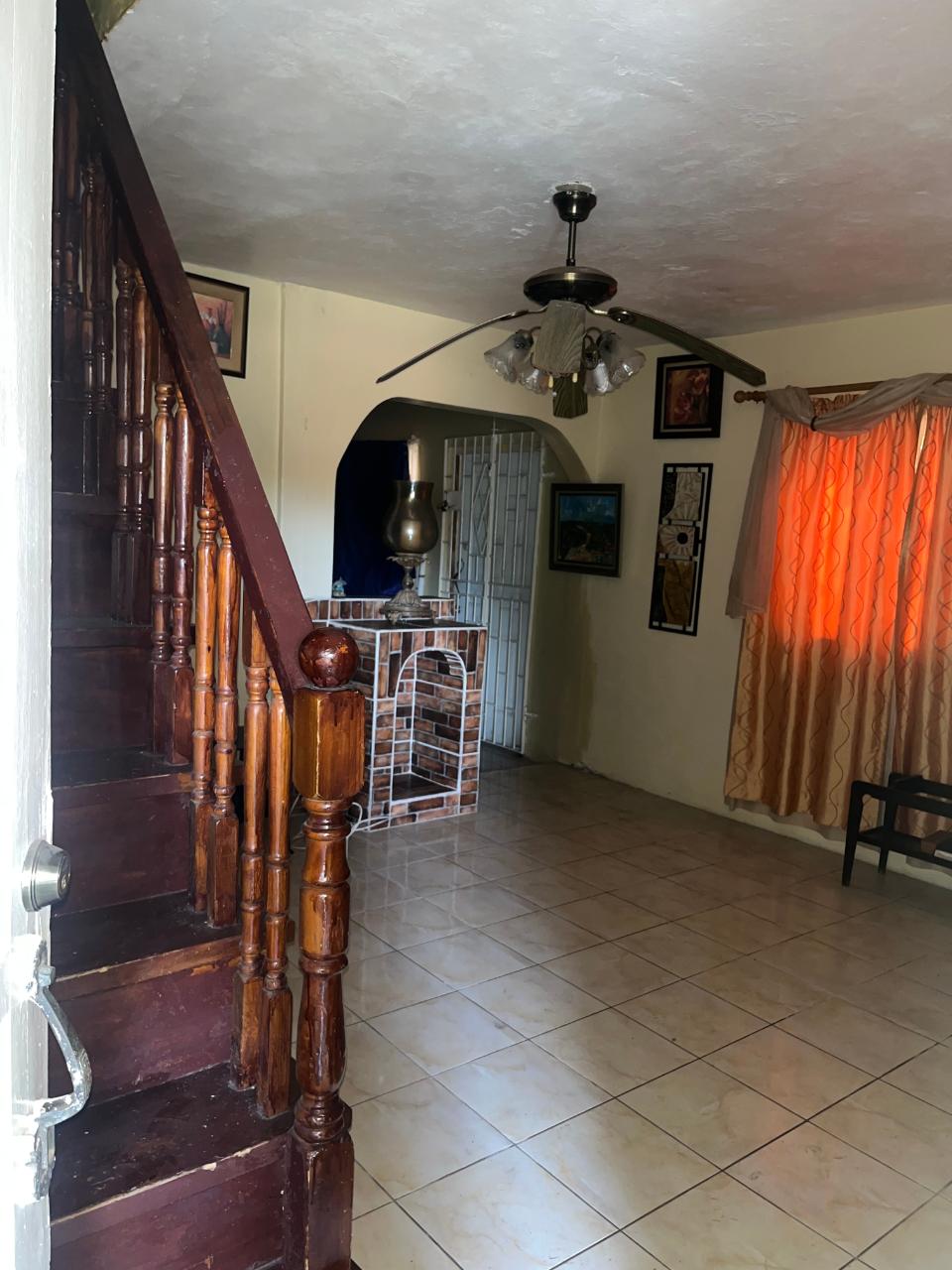 Spacious-4-Bedroom-Townhouse-for-Sale-in-West-Kensington-Greater-Portmore Eighth image of 113 sw 28th Way in Greater Portmore, St. Catherine, Jamaica - property is For Sale