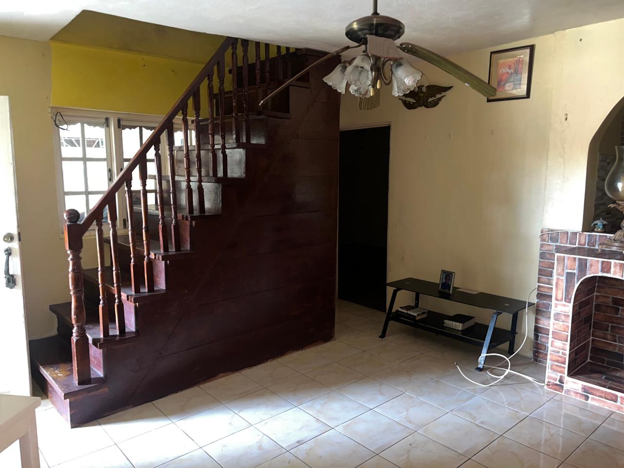 Spacious-4-Bedroom-Townhouse-for-Sale-in-West-Kensington-Greater-Portmore Tenth image of 113 sw 28th Way in Greater Portmore, St. Catherine, Jamaica - property is For Sale