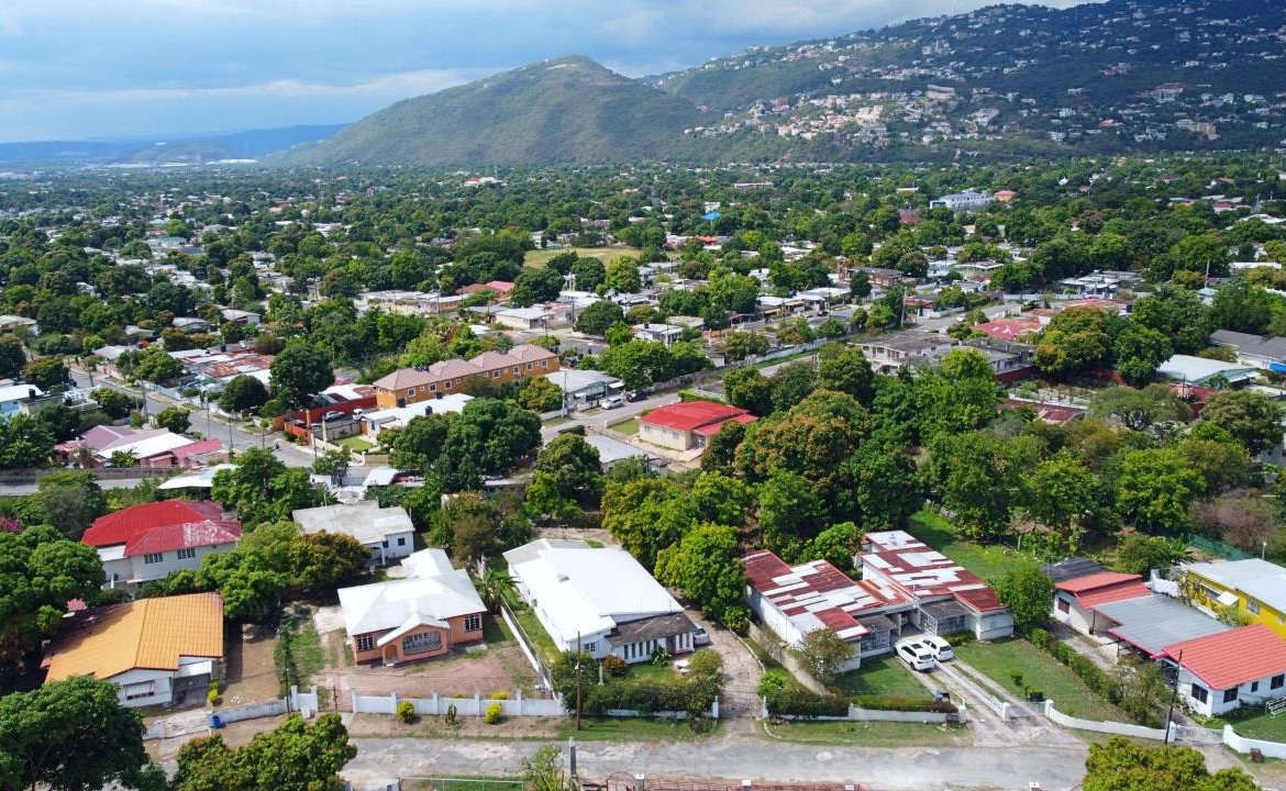 Fifteenth image of 5-dupont Ave Red Hills Gardens, Kingst in Kingston 20, St. Andrew, Jamaica - property is For Sale