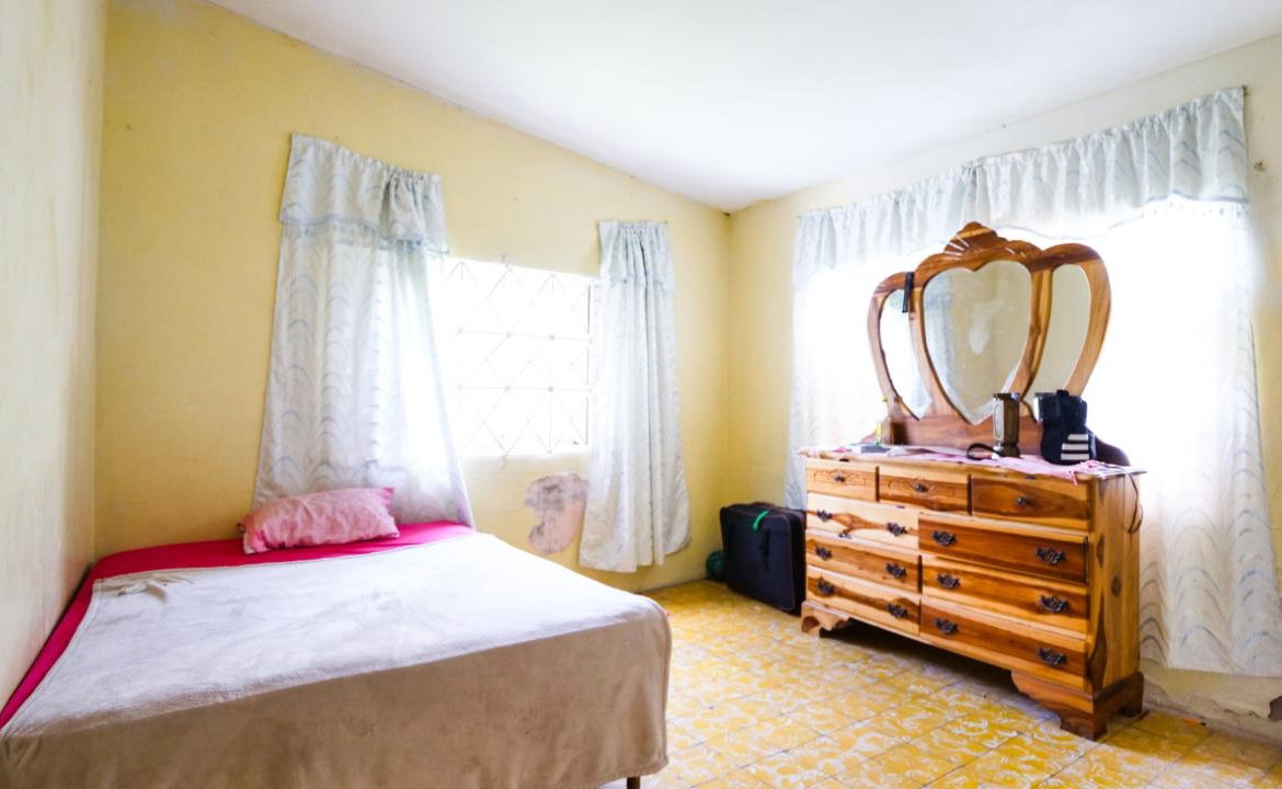 Seventh image of 5-dupont Ave Red Hills Gardens, Kingst in Kingston 20, St. Andrew, Jamaica - property is For Sale