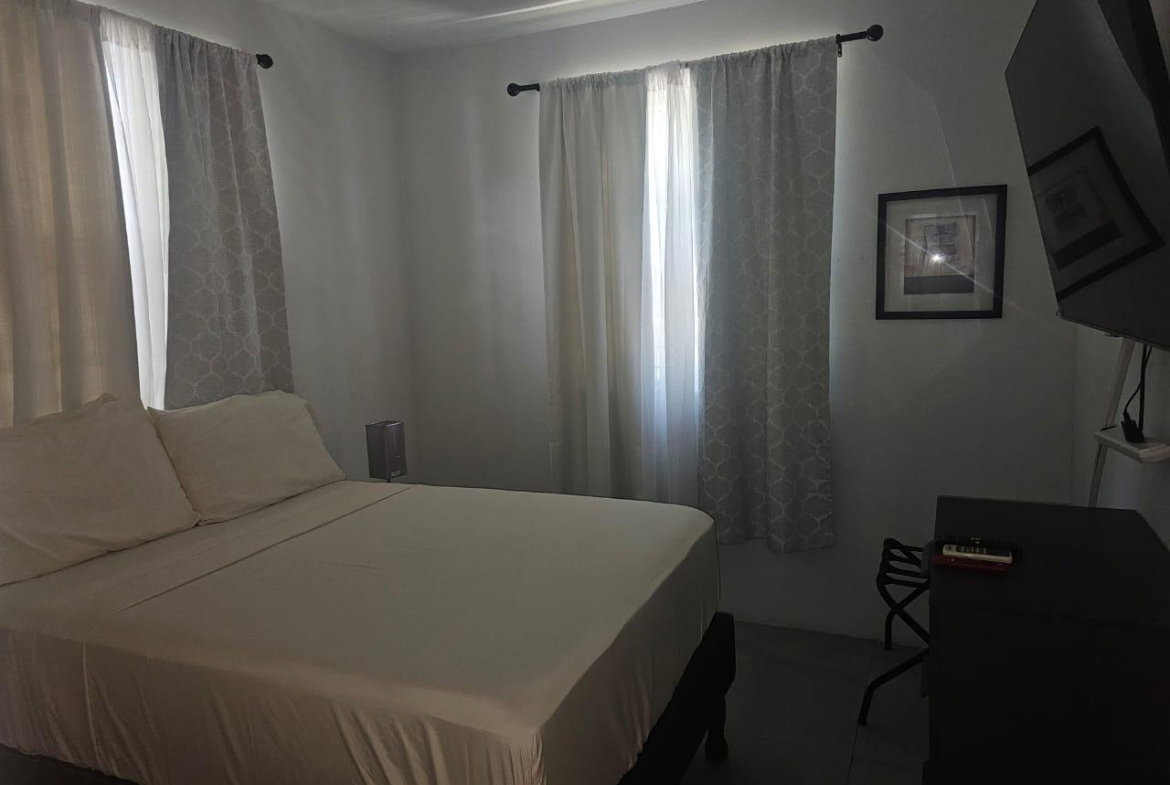 Nineteenth image of 17 Meadowland Drive in Kingston 19, St. Andrew, Jamaica - property is For Sale
