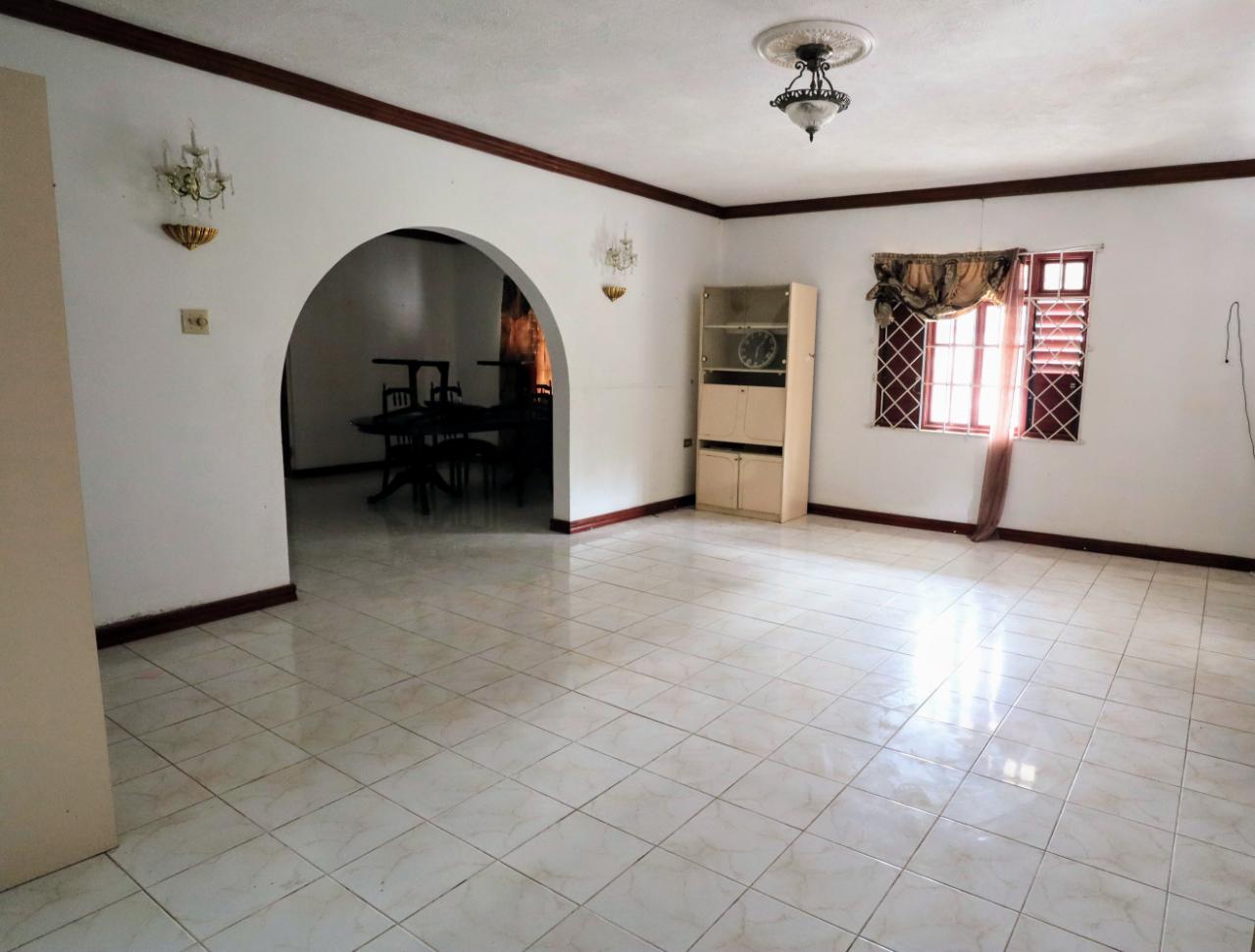 Fifth image of 10 Ingleside Heights in Mandeville, Manchester, Jamaica - property is For Sale