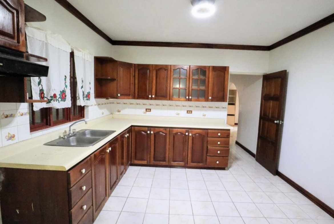 Seventh image of 10 Ingleside Heights in Mandeville, Manchester, Jamaica - property is For Sale