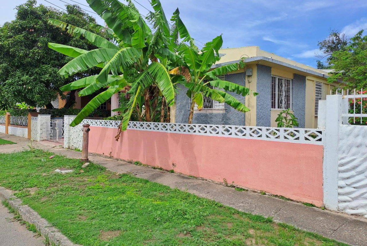 Third image of 3 Biscayne Circle West in Passage Fort, St. Catherine, Jamaica - property is For Sale