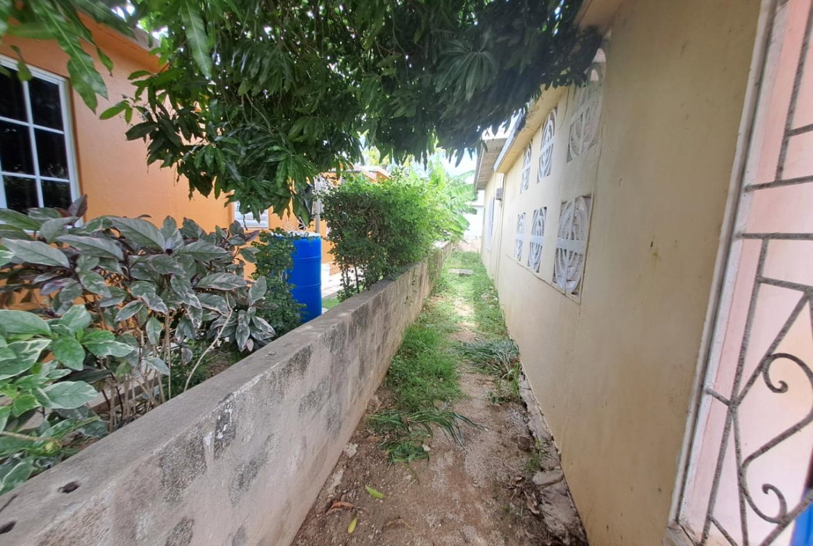 Sixth image of 3 Biscayne Circle West in Passage Fort, St. Catherine, Jamaica - property is For Sale