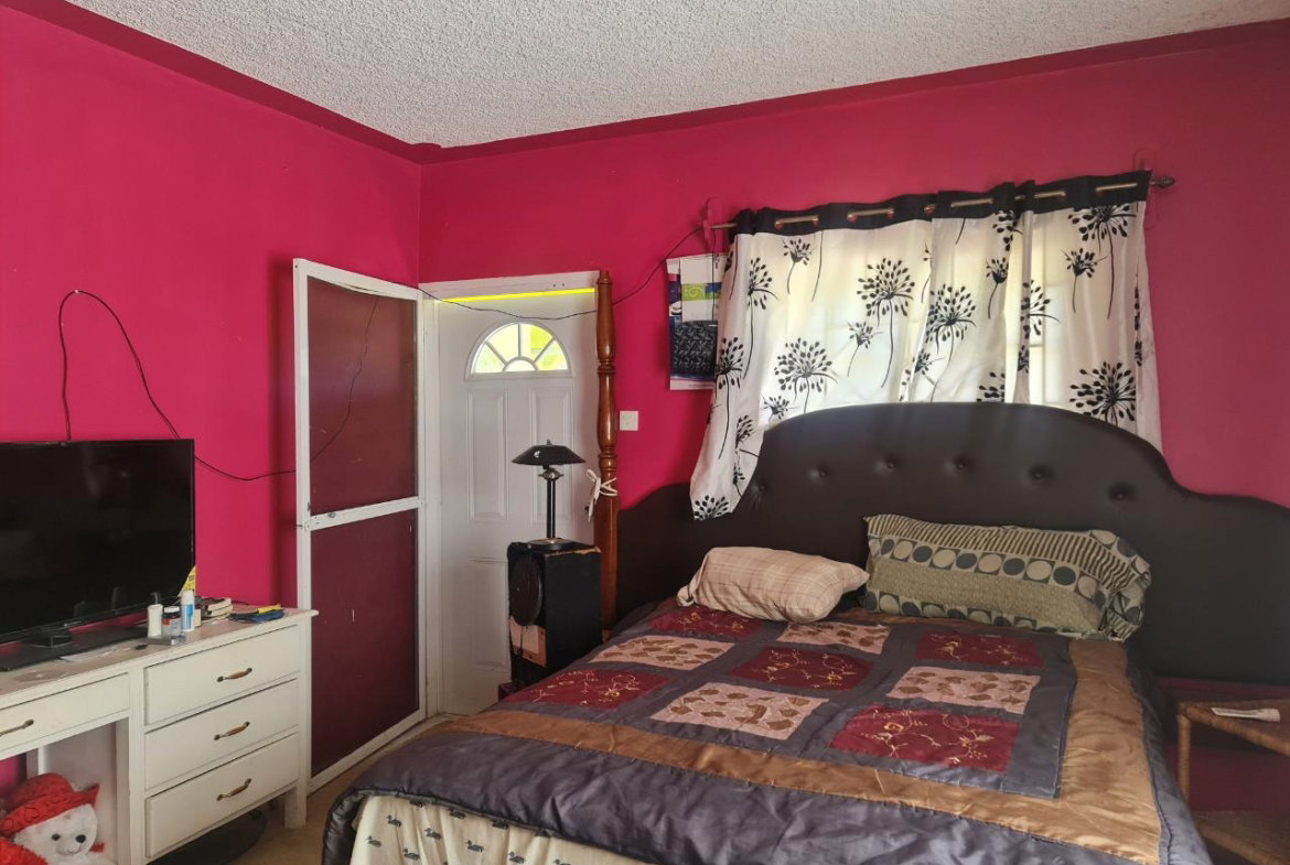 Sixteenth image of Longwood, Santa Cruz in Santa Cruz, St. Elizabeth, Jamaica - property is For Sale