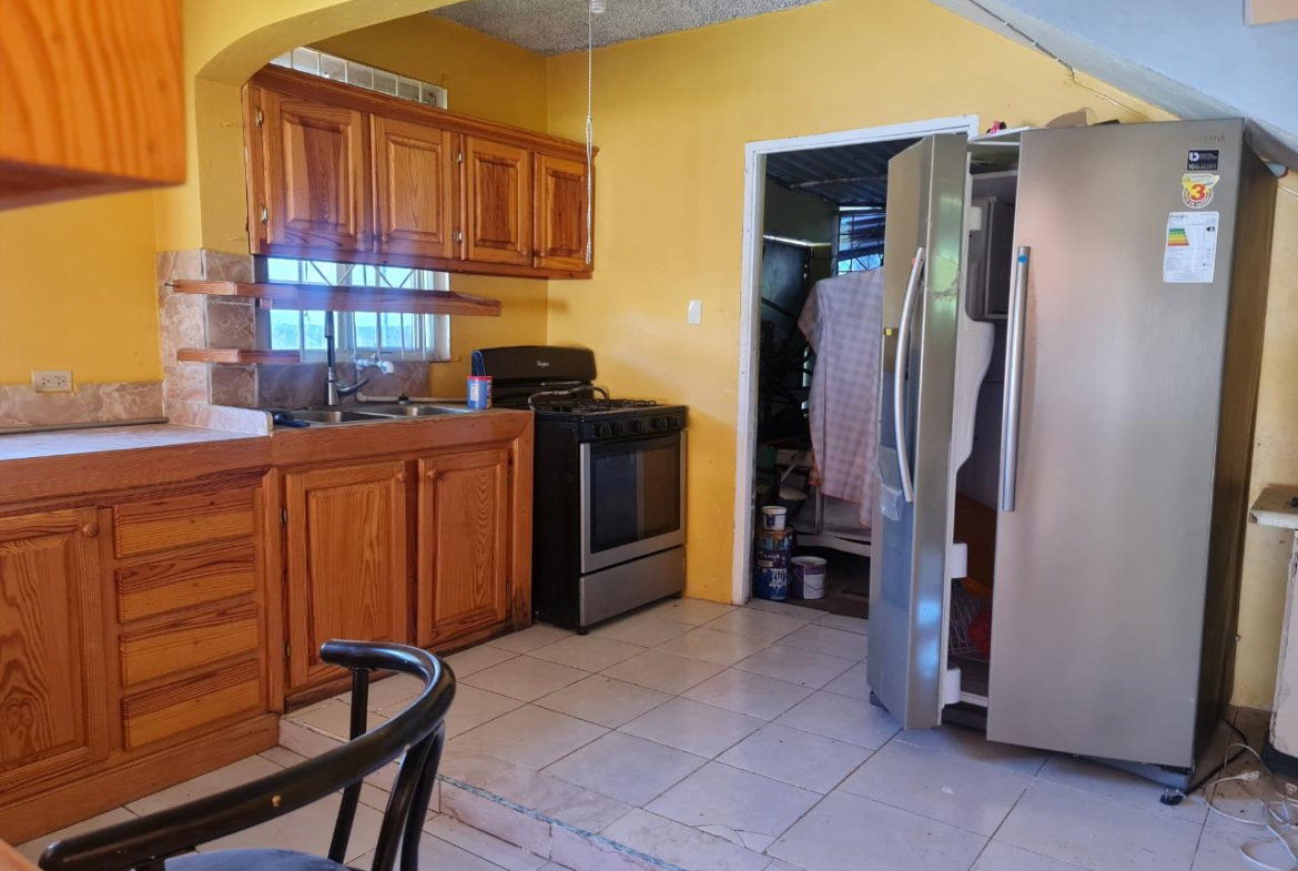 Tenth image of Longwood, Santa Cruz in Santa Cruz, St. Elizabeth, Jamaica - property is For Sale