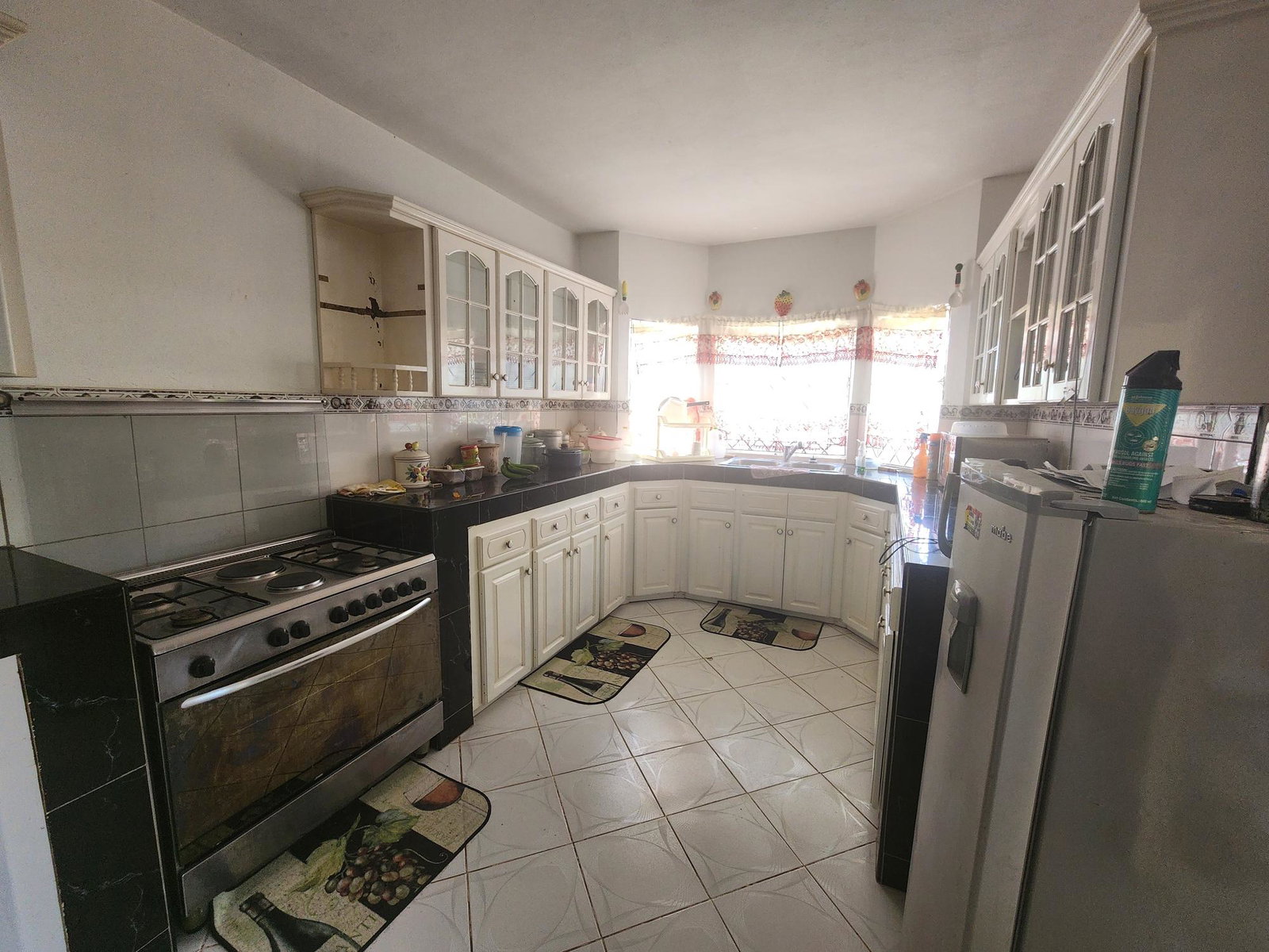Fourteenth image of Lues Crescent in Old Harbour, St. Catherine, Jamaica - property is For Sale