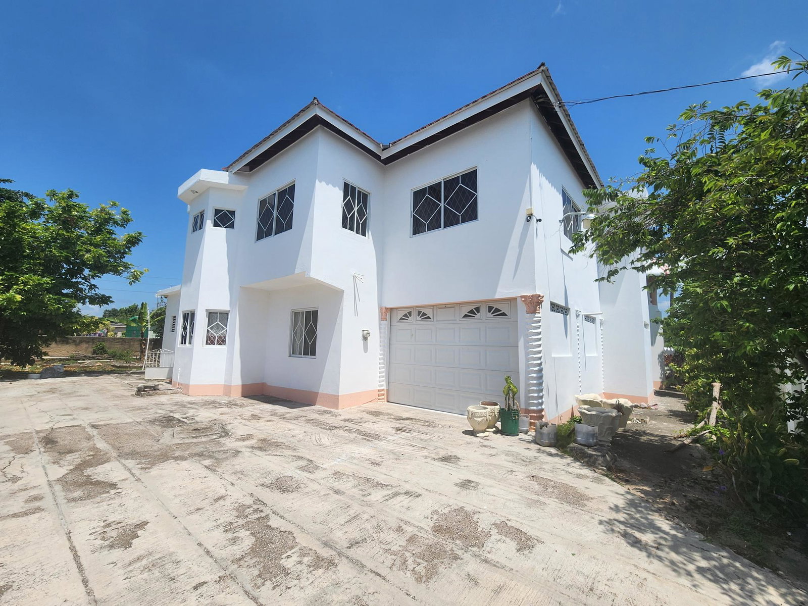 Third image of Lues Crescent in Old Harbour, St. Catherine, Jamaica - property is For Sale