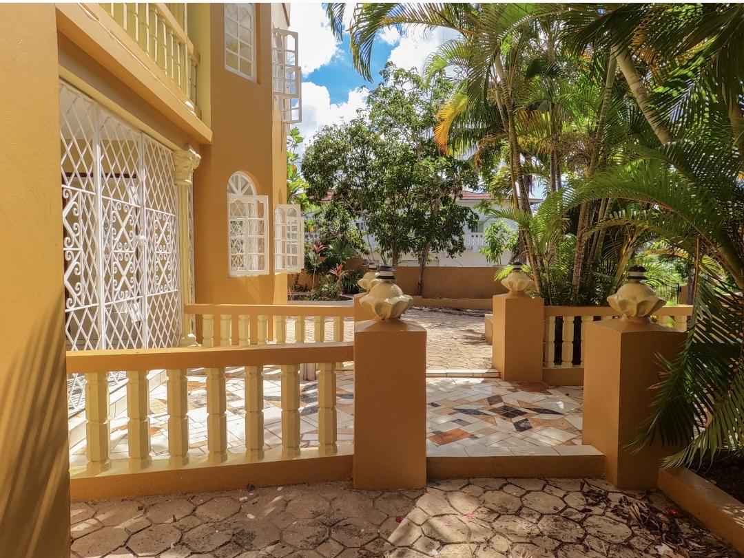 Spacious-6-Bedroom-Home-with-Mountain-Views-in-Ingleside-Mandeville Seventh image of 210 Kirkview Terrace, Inglesi in Mandeville, Manchester, Jamaica - property is For Sale
