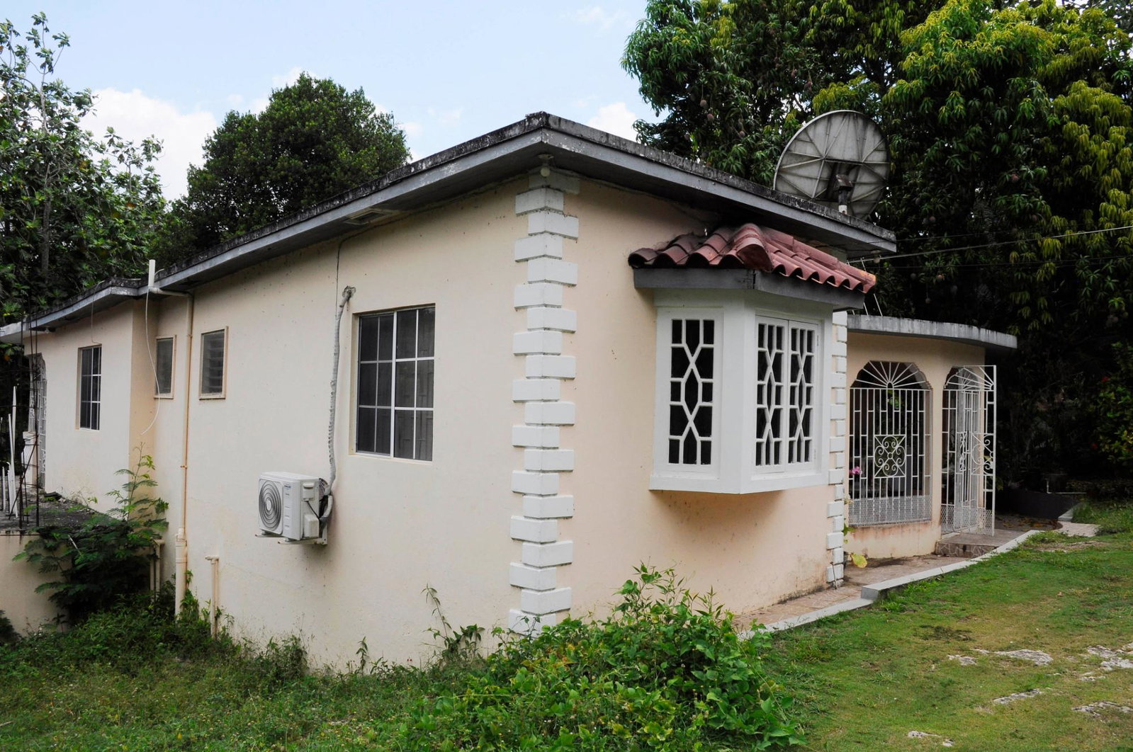Spacious-7-Bedroom-Home-for-Sale-in-St.-James-Jamaica First image of 25 Tucker Drive in Irwin, St. James, Jamaica - property is For Sale