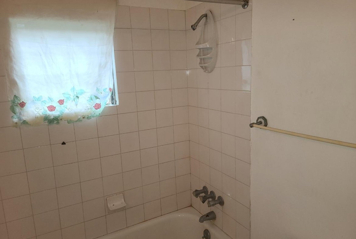 Sixteenth image of Smithfield, Sav in Savanna-La-Mar, Westmoreland, Jamaica - property is For Sale