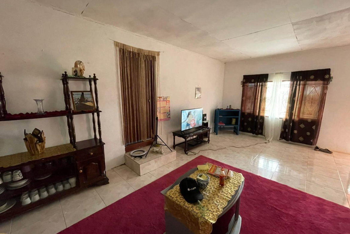 Sixth image of Knowles Road in Mandeville, Manchester, Jamaica - property is For Sale