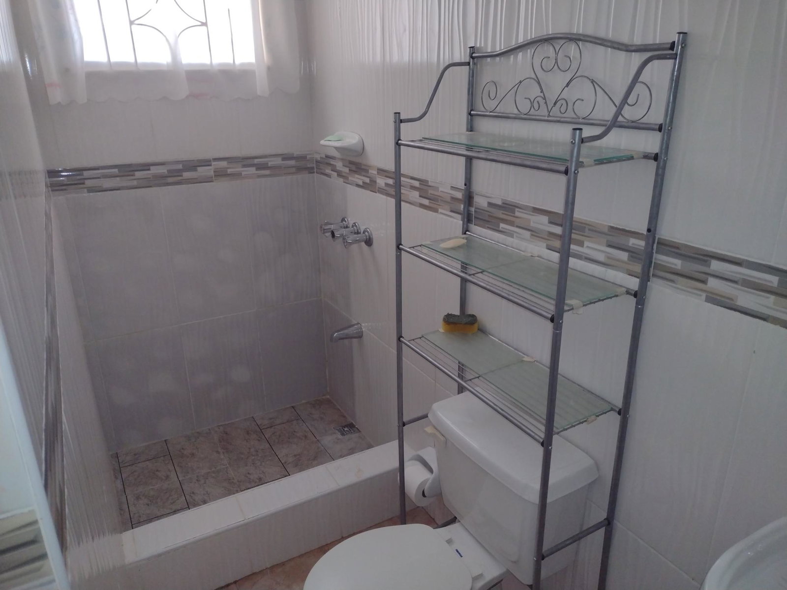 Spacious-Bungalow-for-Sale-in-Fairfield-Lincoln-Jamaica Nineteenth image of Fairfield, Lincoln in Hatfield, Manchester, Jamaica - property is For Sale