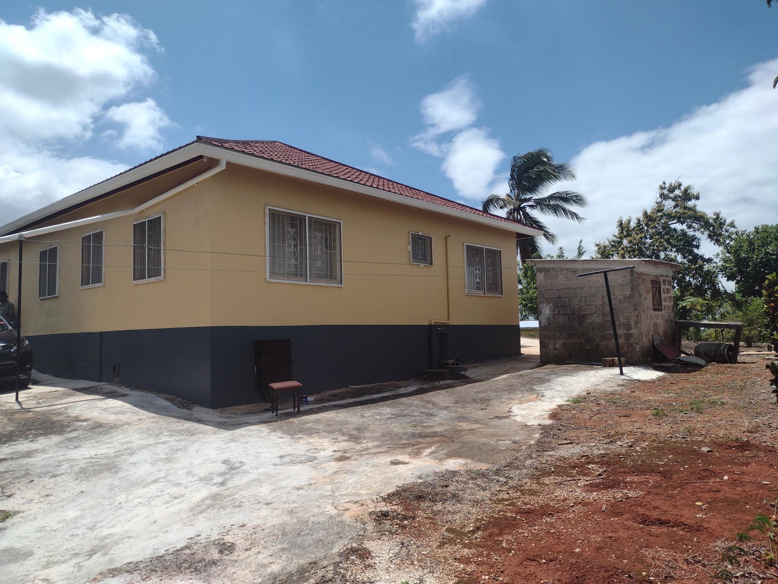 Spacious-Bungalow-for-Sale-in-Fairfield-Lincoln-Jamaica Sixth image of Fairfield, Lincoln in Hatfield, Manchester, Jamaica - property is For Sale