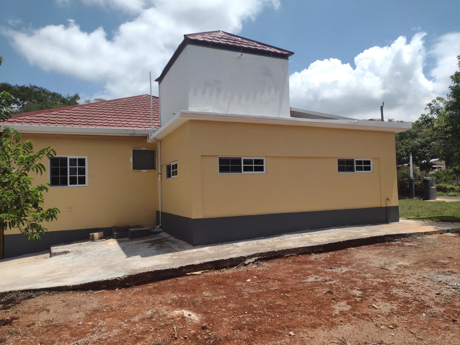 Spacious-Bungalow-for-Sale-in-Fairfield-Lincoln-Jamaica Eighth image of Fairfield, Lincoln in Hatfield, Manchester, Jamaica - property is For Sale