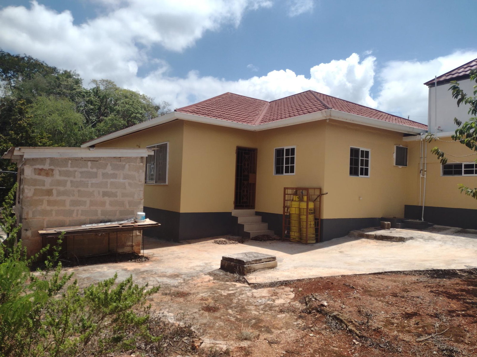 Spacious-Bungalow-for-Sale-in-Fairfield-Lincoln-Jamaica Ninth image of Fairfield, Lincoln in Hatfield, Manchester, Jamaica - property is For Sale