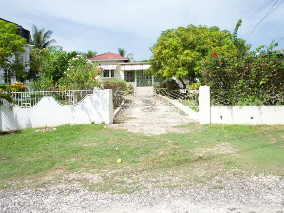 First image of 9 Bougainvillea Drive in Santa Cruz, St. Elizabeth, Jamaica - property is For Sale