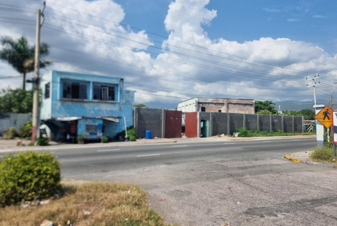 Sixth image of 2 Water Lane in KINGSTON, Kingston, Jamaica - property is For Rent