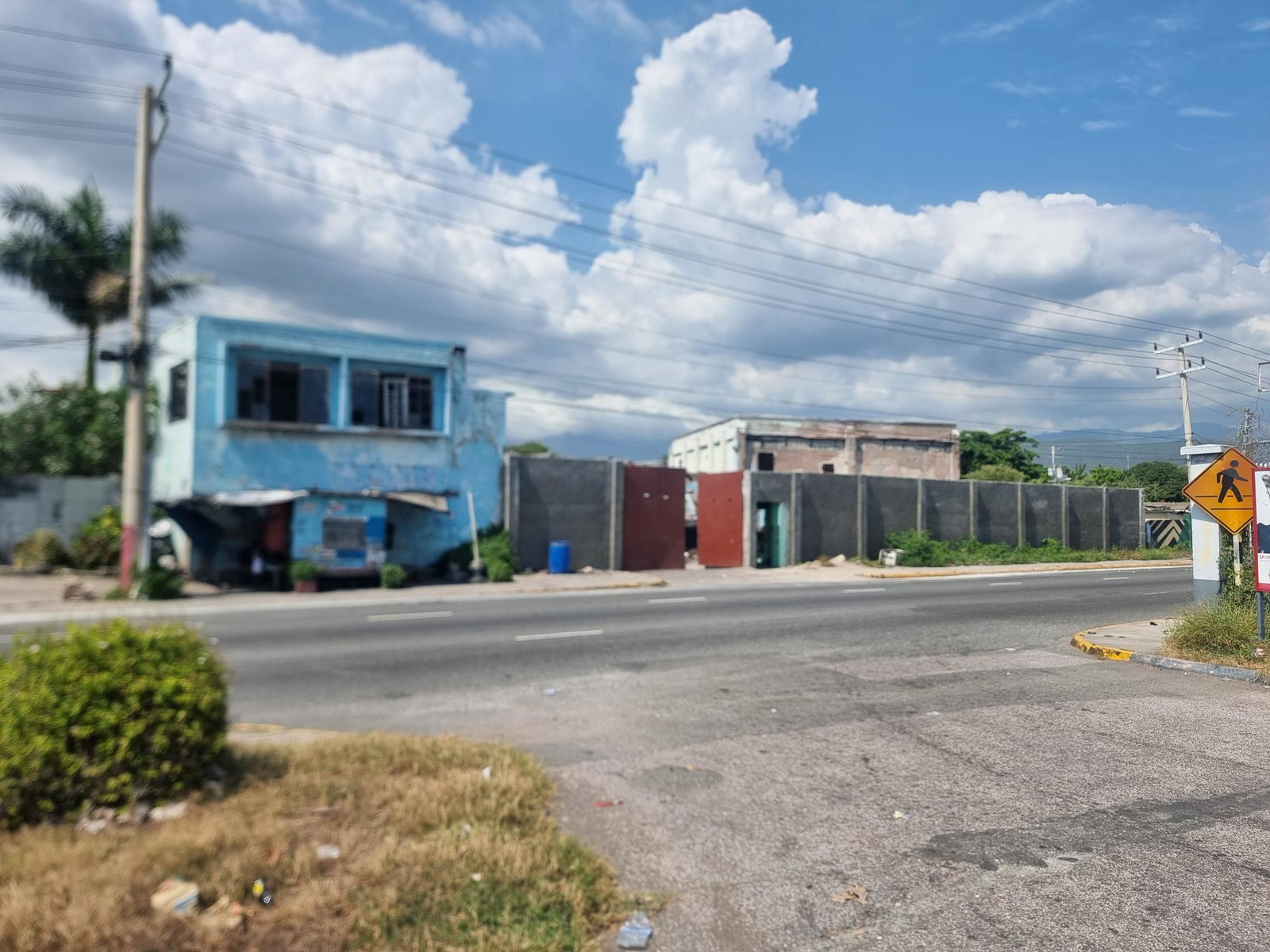 Sixth image of 2 Water Lane in KINGSTON, Kingston, Jamaica - property is For Rent