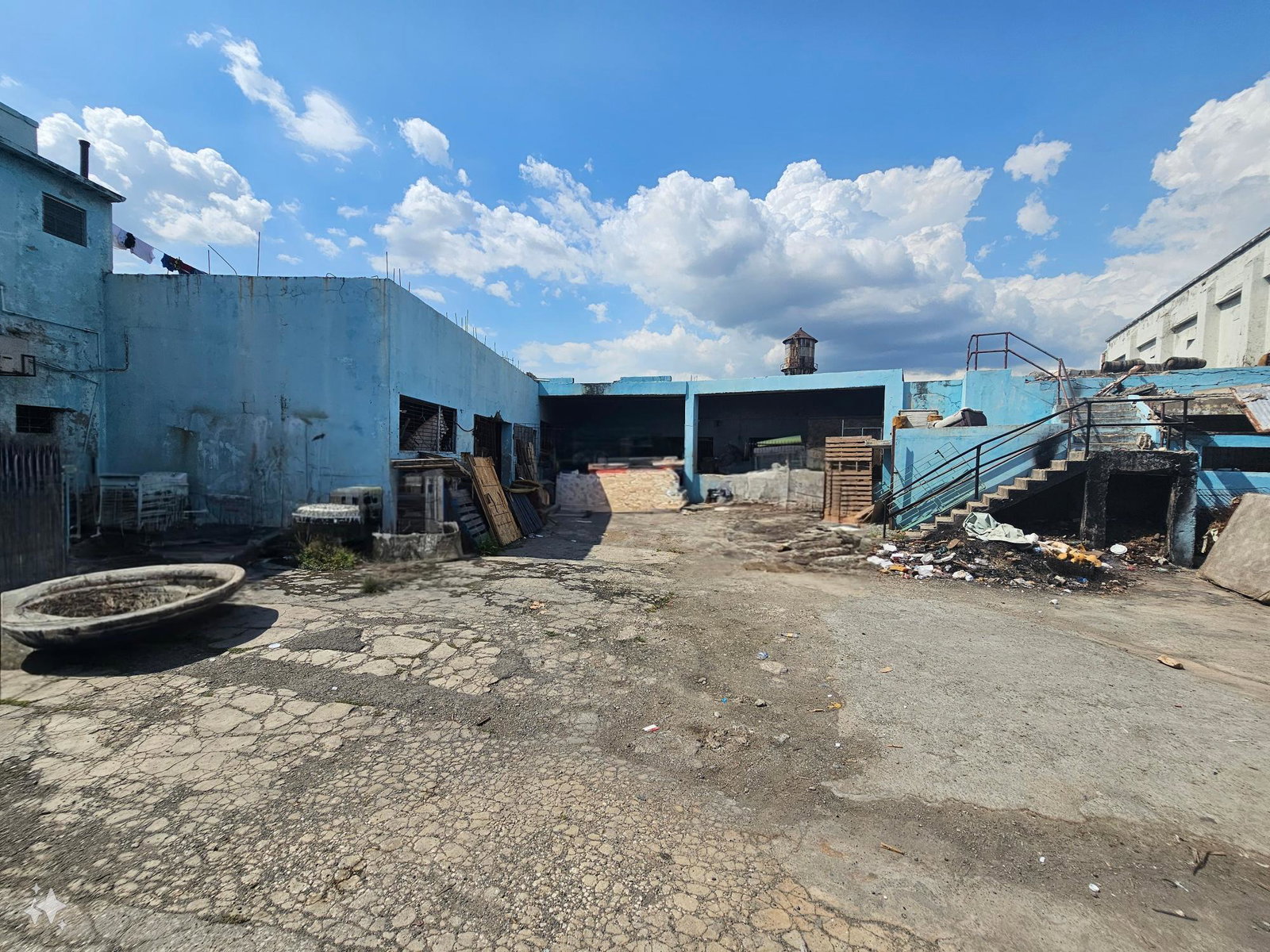 Seventh image of 2 Water Lane in KINGSTON, Kingston, Jamaica - property is For Rent