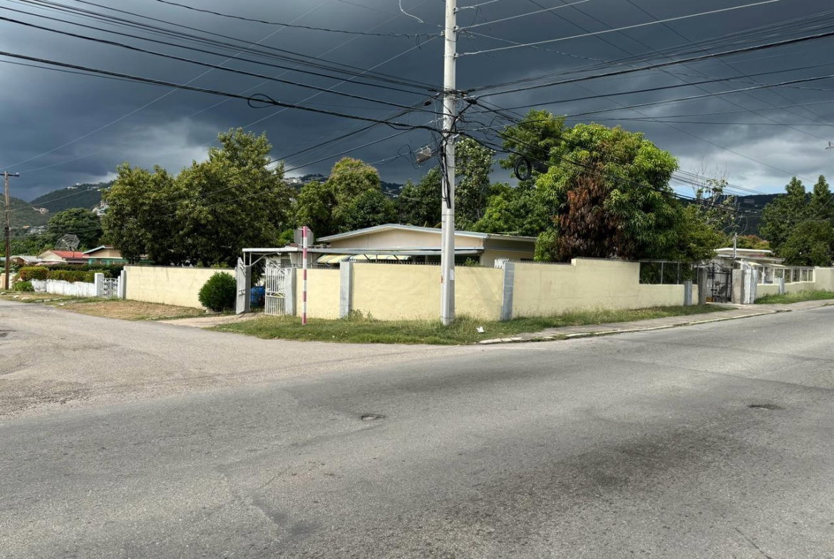 Eighteenth image of 30 Druesdale Avenue, Kingsto in Kingston 19, St. Andrew, Jamaica - property is For Sale