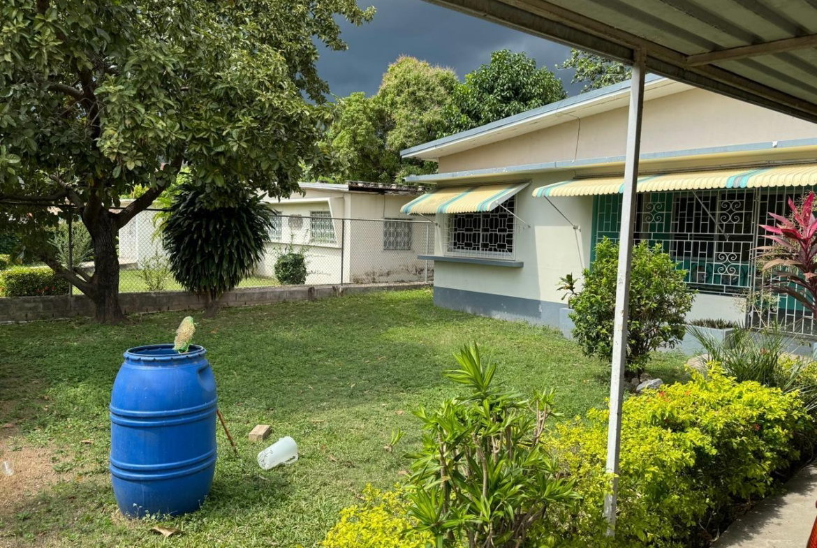 Sixth image of 30 Druesdale Avenue, Kingsto in Kingston 19, St. Andrew, Jamaica - property is For Sale