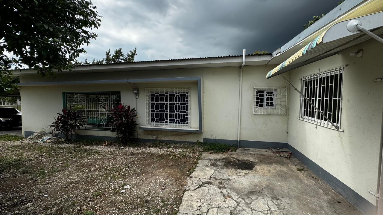 Tenth image of 30 Druesdale Avenue, Kingsto in Kingston 19, St. Andrew, Jamaica - property is For Sale