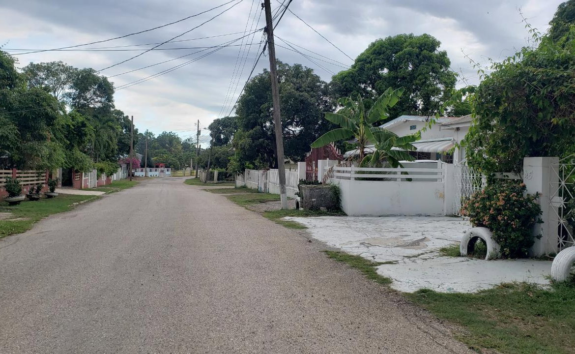 Twelfth image of 31 West Park Avenue in May Pen, Clarendon, Jamaica - property is For Sale