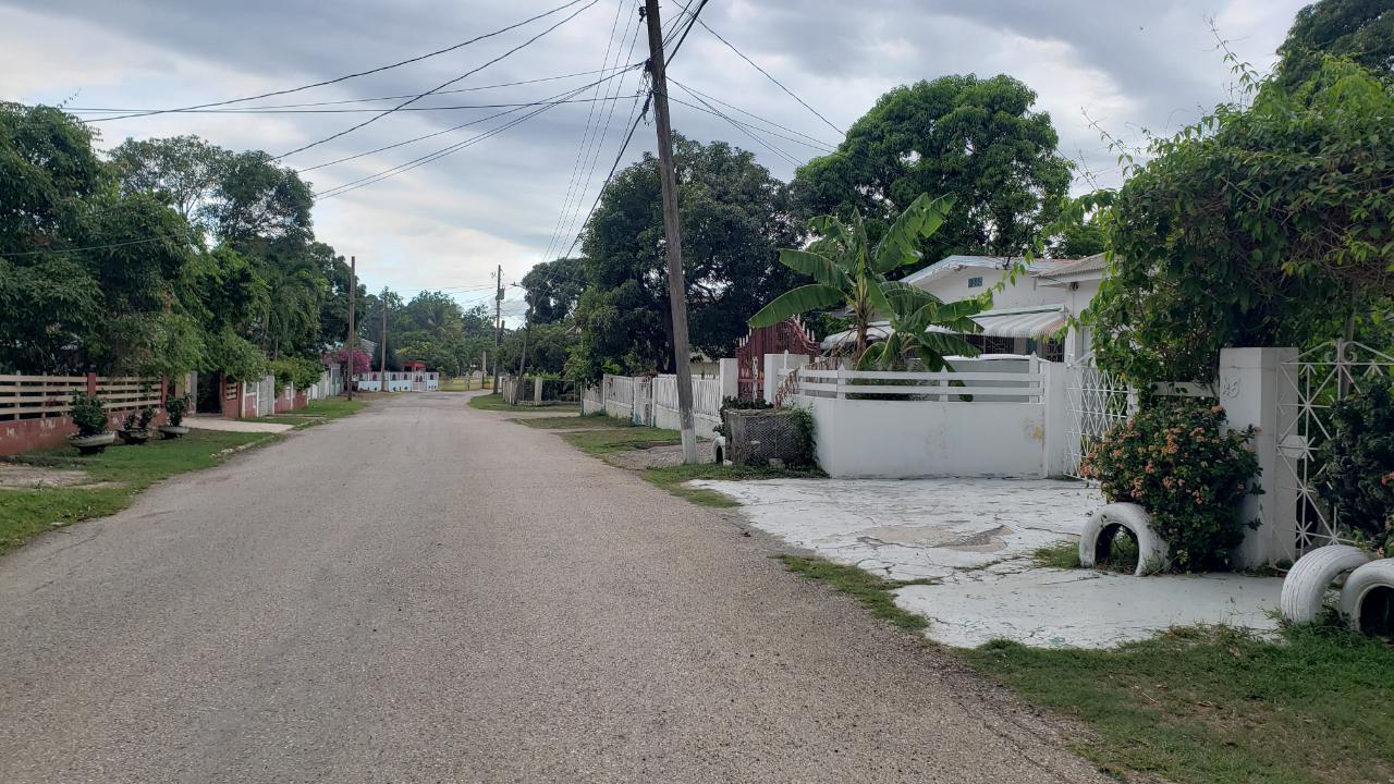 Spacious-Family-Home-for-Sale-in-MayPen-Clarendon-Investment-Opportunity Twelfth image of 31 West Park Avenue in May Pen, Clarendon, Jamaica - property is For Sale