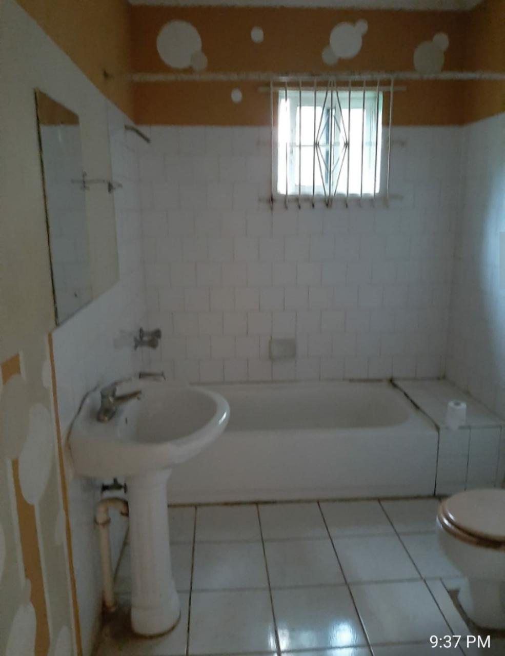 Spacious-Family-Home-for-Sale-in-MayPen-Clarendon-Investment-Opportunity Fifteenth image of 31 West Park Avenue in May Pen, Clarendon, Jamaica - property is For Sale