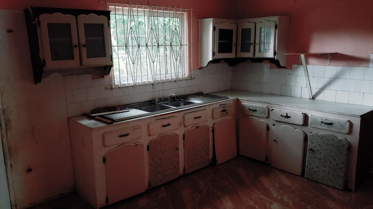 Spacious-Family-Home-for-Sale-in-MayPen-Clarendon-Investment-Opportunity Twenty-Ninth image of 31 West Park Avenue in May Pen, Clarendon, Jamaica - property is For Sale